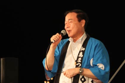 森長岡市長も自慢ののどを披露