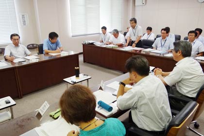 22日開かれた三条市議会総務文教常任委員会協議会