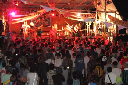 1日行われた恒例の三条楽音祭