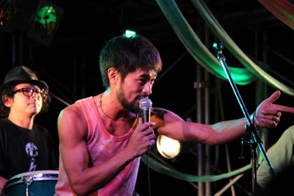 (仮)ALBATRUSを率いる三宅洋平さん