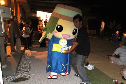 岩室温泉のゆるキャラ「いわねちゃん」も登場