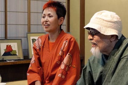 眠月さん(左)と本庄基晃さん