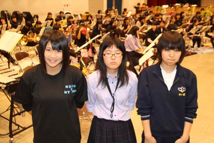 3校の部長、左から小池中の渡辺さん、分水高の頓所さん、燕北中の和田さん