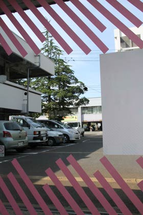 第二庁舎正面のガラスも