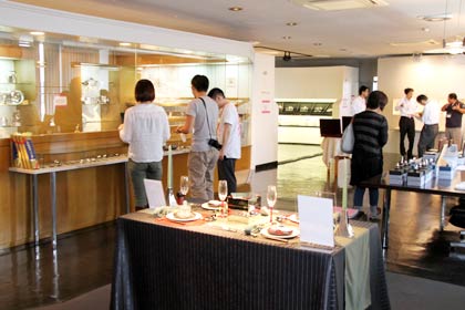  山崎金属工業のショールーム