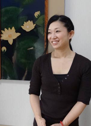 「あとりえきっか」で初めての個展を開いている蒔絵師木村富美子さん