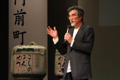 最後にまとめを話す松岡さん
