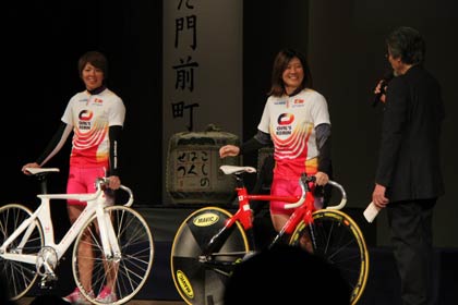 弥彦ガールズ競輪の2選手