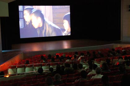 県内で初めて、燕市で上映された映画「じんじん」