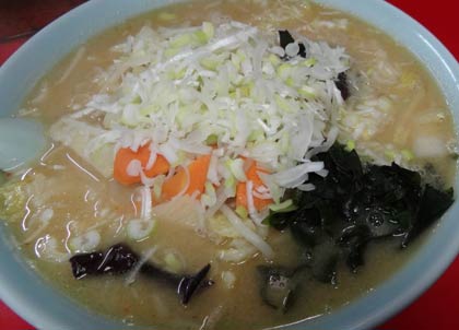 25日、龍昇園が販売するチャリティーラーメン「氷頭ラーメン」