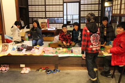 21日から来年1月7日までの間で10日間、「みんくる」でこどもフリマ開催