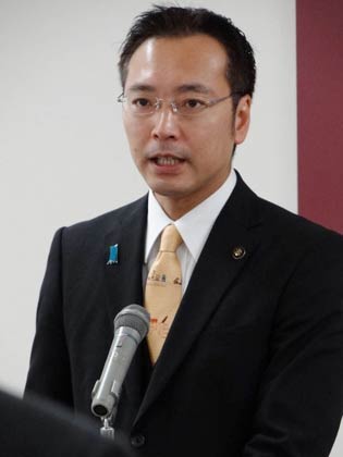 年頭のあいさつを行う国定市長