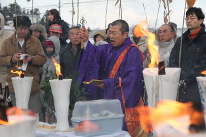  ＝国上寺に山田住職が祈とう