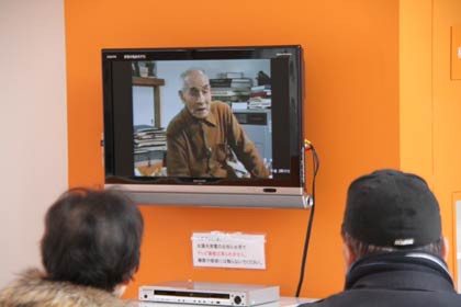  ＝在りし日の岩田画伯に会える映像『夢をえがく　岩田正巳』を上映