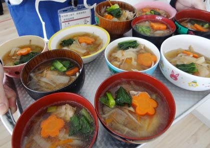 もちは三条風の雑煮にして味わう
