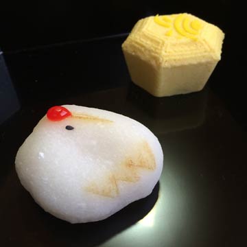 菓子は“鶴”と“亀”