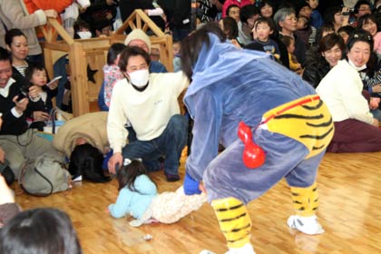 プロレスでロープに逃れられない選手のように