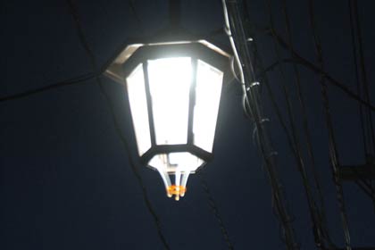 灯具は六角形