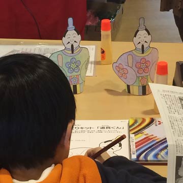 塗り絵も無料で参加できる
