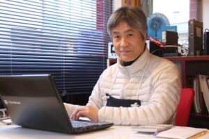 昨年、燕市燕地区の大通商店街の空き店舗でオーディオ専門店「SOLOT AUDIO」をオープンした大塚さん