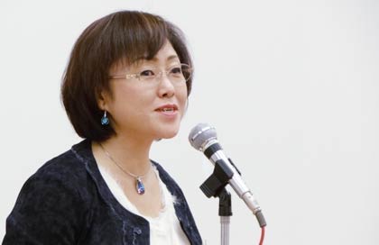 講演の講師、企画デザイン事務所(有)エムズグラフィックの目黒由賀利社長