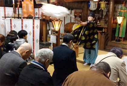 13日、燕・戸隠神社で行われた新生宮町の祈願祭