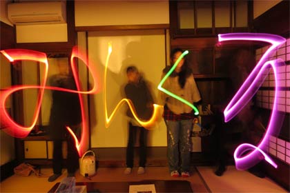 「PIkaPikaをみんなで作るワークショップ」で撮影する写真のサンプル
