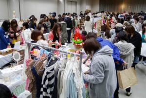 昨年4月のカントリー&クラフトフェスタのようす