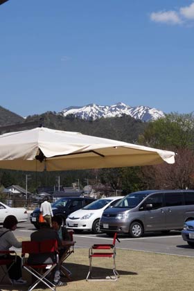 駐車場からの春の景色