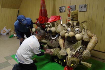 田町かさぼこ会が製作する傘鉾
