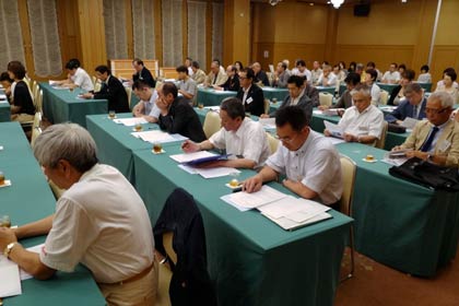 3日開かれた県央医師会応急診療所の現況報告会