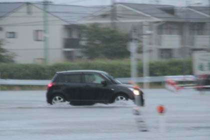  イオンンシネマ県央付近の冠水 