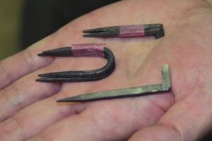 NHK大河ドラマ「花燃ゆ」のセット用に三条の鍛冶職人が作る和釘やかすがいを受注