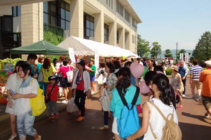 36度を超す酷暑のなかで行われた栄ふるさと夏まつり