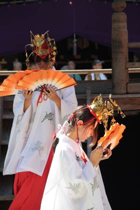  魚沼神社の太太神楽