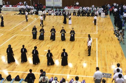 全中女子団体戦の燕中剣道部
