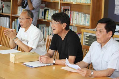 中央は豊岡市の中貝市長