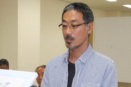  根布和之さん