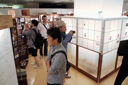 15日まで新潟三越で開かれている「灯りの食邸　KOKAJIYA展ー紡がれてゆくレシピー」