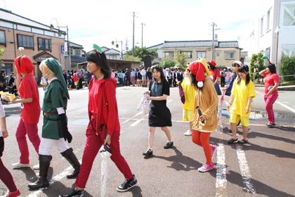 分水福祉会館でクラスごとにPR