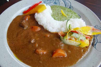 農家カフェ「こくわ屋藤兵衛」が提供している「ダムダムカレー」