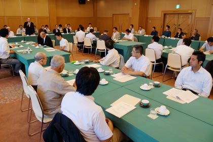  30日開かれた第10回三条夏まつりの第3回全体会議（反省・報告会）
