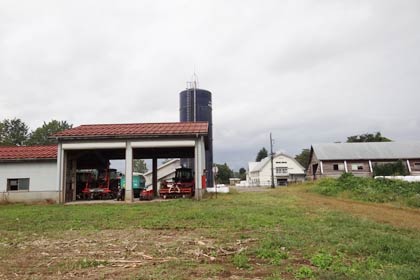 4日に「ふれあい開放デー」を行う北海道のような雰囲気も味わえる新潟県農業総合研究所畜産研究センター