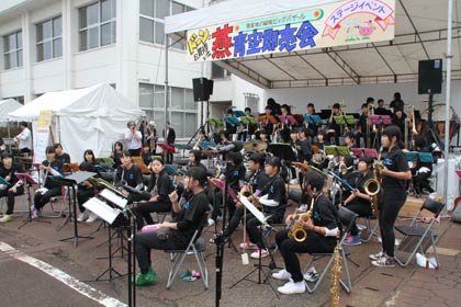  ステージイベントの小池中吹奏楽部