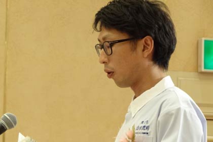  1年生代表で山本さんが誓いの言葉