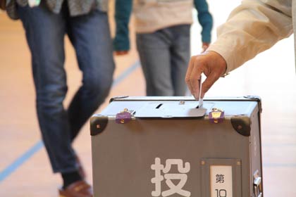 26日行われている燕市議選の投票