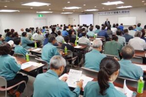 住宅建築・リフォーム業のハンズワタベが『現場力』勉強会」、顧客満足の基本やチームワークを高めることを学ぶ