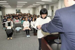 第3回燕ジュニア検定の表彰式