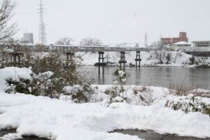 6日正午前に燕市内で
