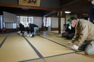 法華宗総本山本成寺のすす払い